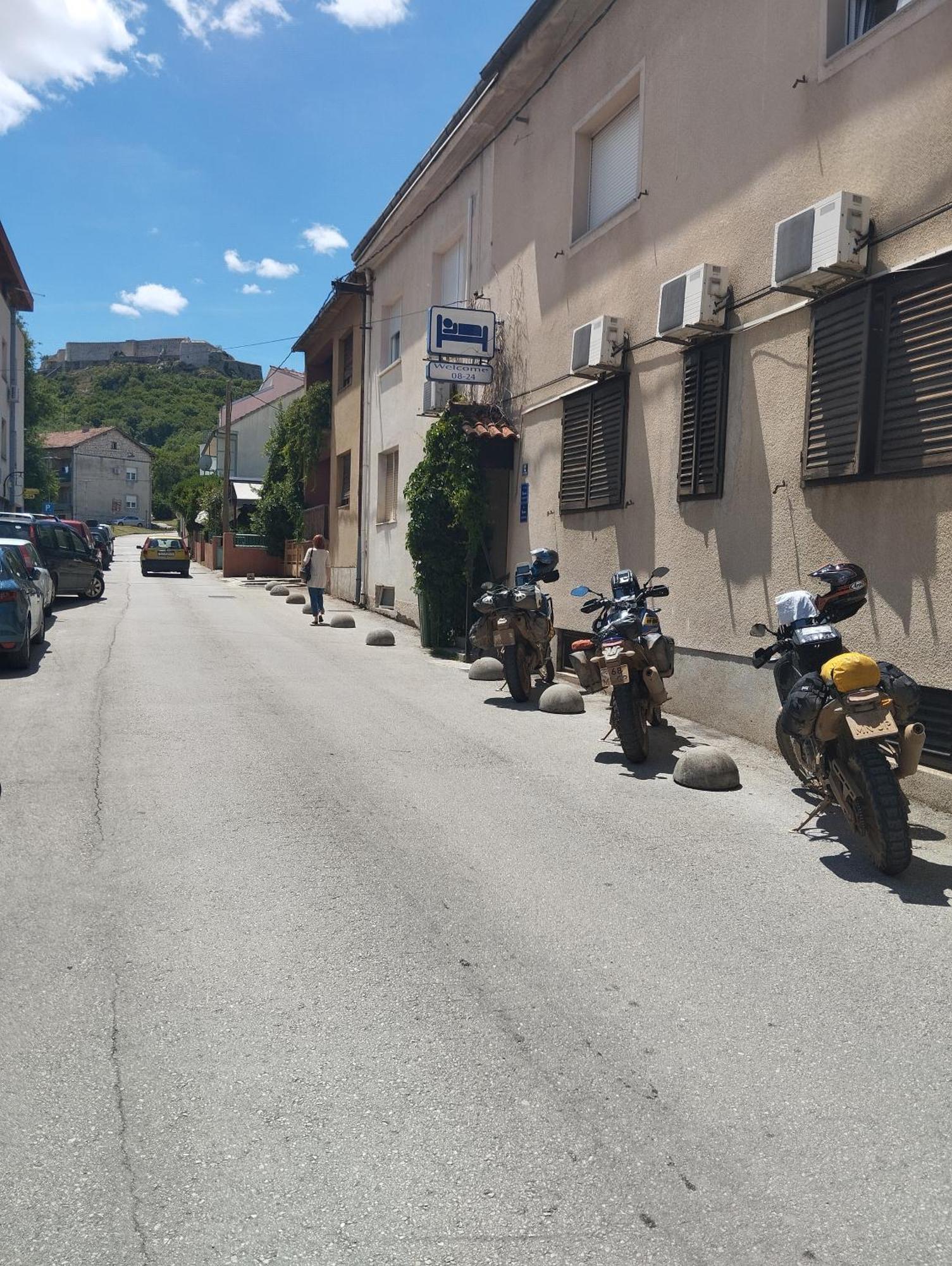 Jasna1 Apartment Knin Bagian luar foto